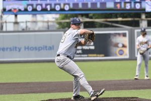 Revs Edged in Rubber Match but Magic Number Shrinks to Six
