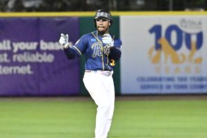 Long Jr. Takes FerryHawks to Woodshed in Doubleheader Sweep
